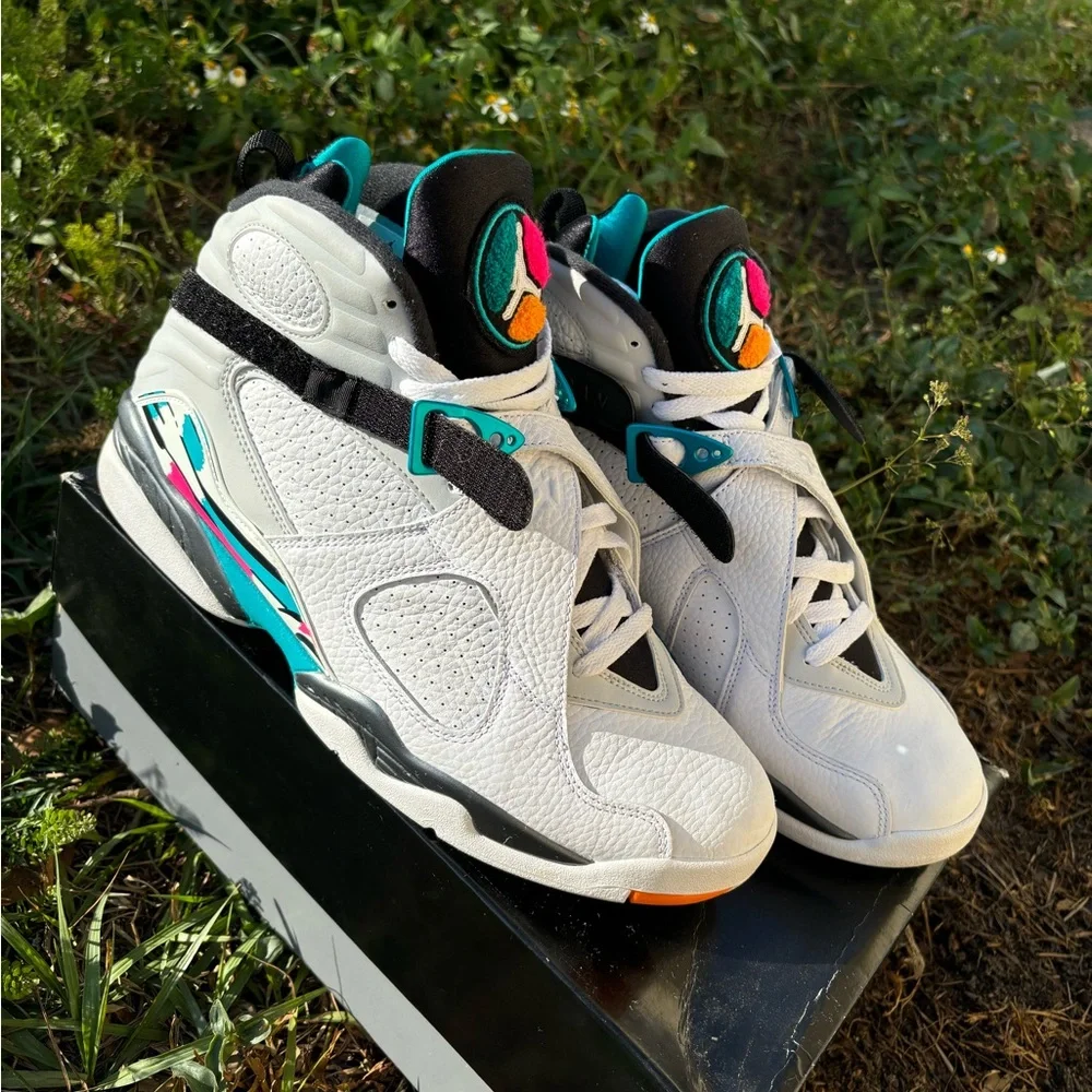 Jordan 8 Retro - Picture 3 of 10